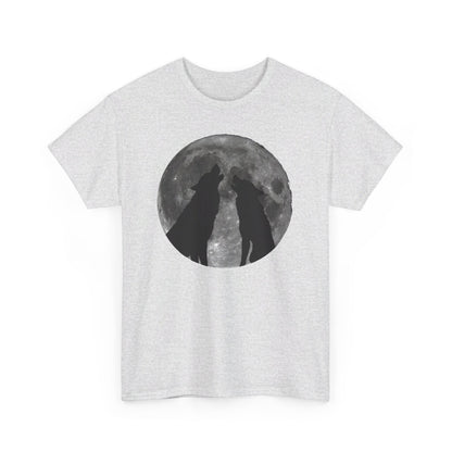 Majestic Moonlight Wolves T-Shirt / Ein Tribut an die Natur und Mystik / Geschenk / Tierliebhaber /Naturliebhaber