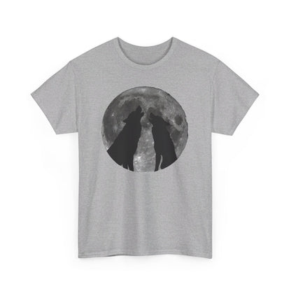 Majestic Moonlight Wolves T-Shirt / Ein Tribut an die Natur und Mystik / Geschenk / Tierliebhaber /Naturliebhaber