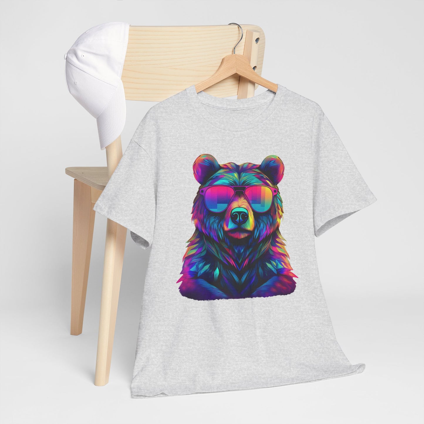 Cooler Bär mit Sonnenbrille T-Shirt / Neon Bären Grafik Design für Tierliebhaber und Streetwear Fans T-Shirt / Geschenk