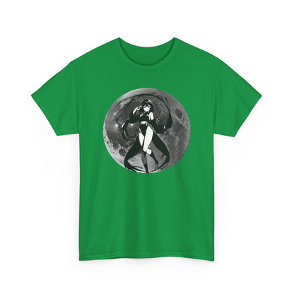 Mystic Moon Anime Girl T-Shirt / Perfekt für Anime- und Fantasy-Fans /Geschenk