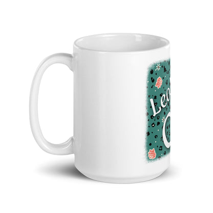 Weiße, glänzende Tasse Leoparden Design "Leo Love Cat"