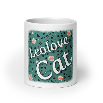 Weiße, glänzende Tasse Leoparden Design "Leo Love Cat"